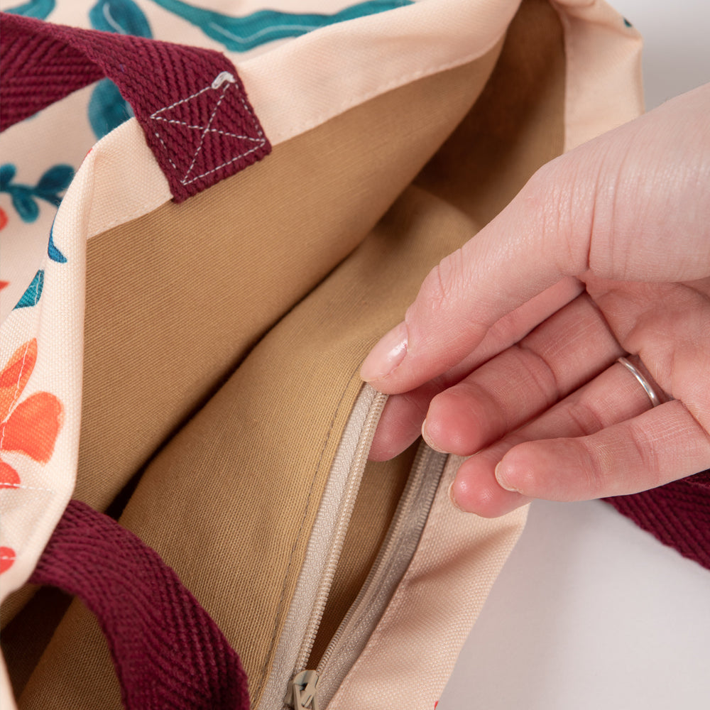 Tote bag golondrina y flores