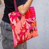 Tote bag 'Gatos y flores rosas'